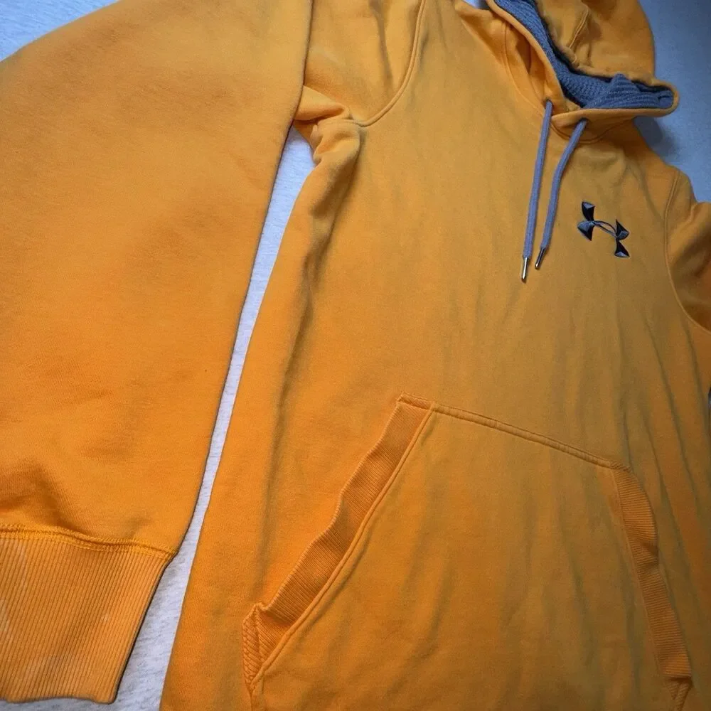 Mens Under Armour UA Storm Size Med Orange Loose Fit Pullover Hoodie Sweatshirt